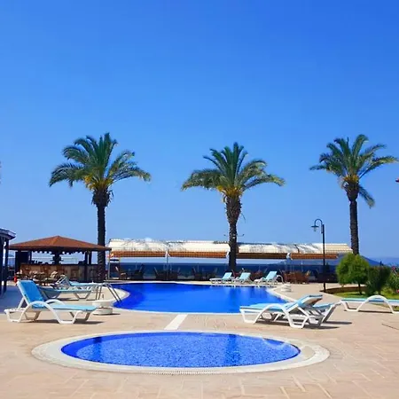 Sunset Beach Club Neptune 3 아파트 *